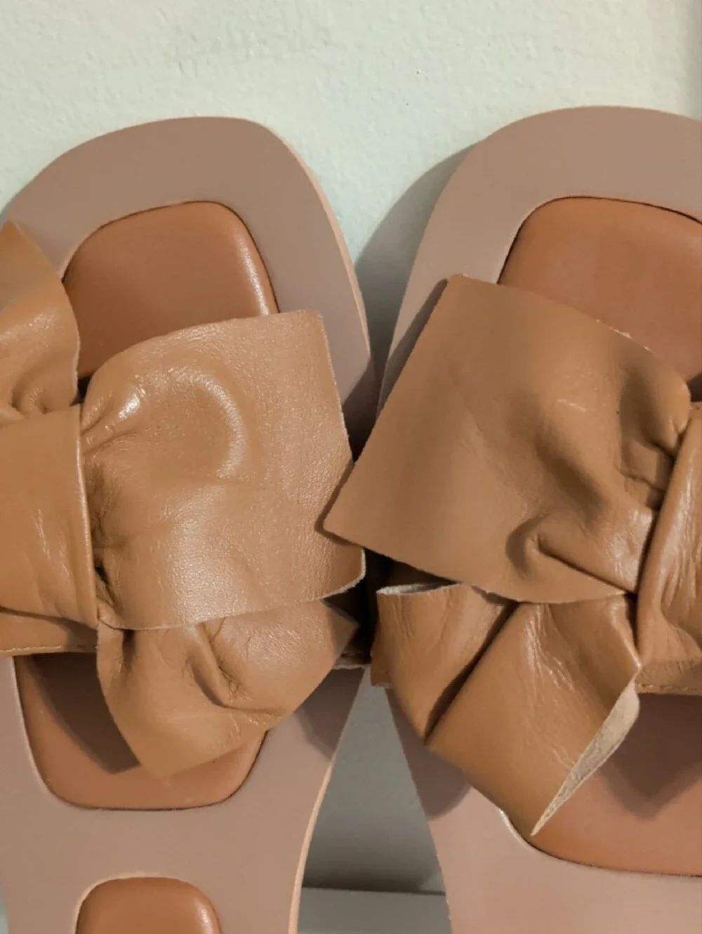 PrettyLittleThing Tan Bow Slide Sandals